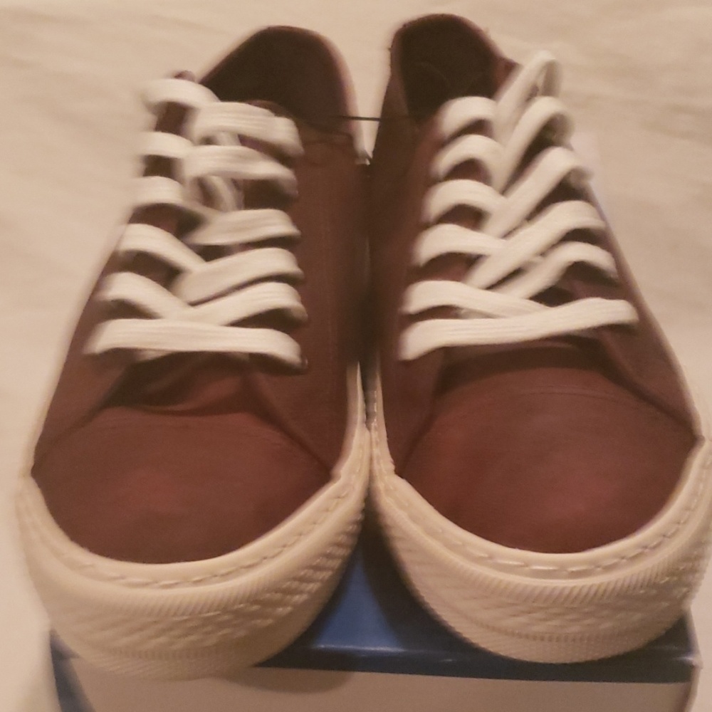 Men low tops